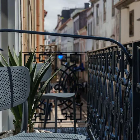 Varanda Azul - First Mate Loft